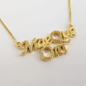 Colar "Mom Prayer"- Banhado a Ouro 18k