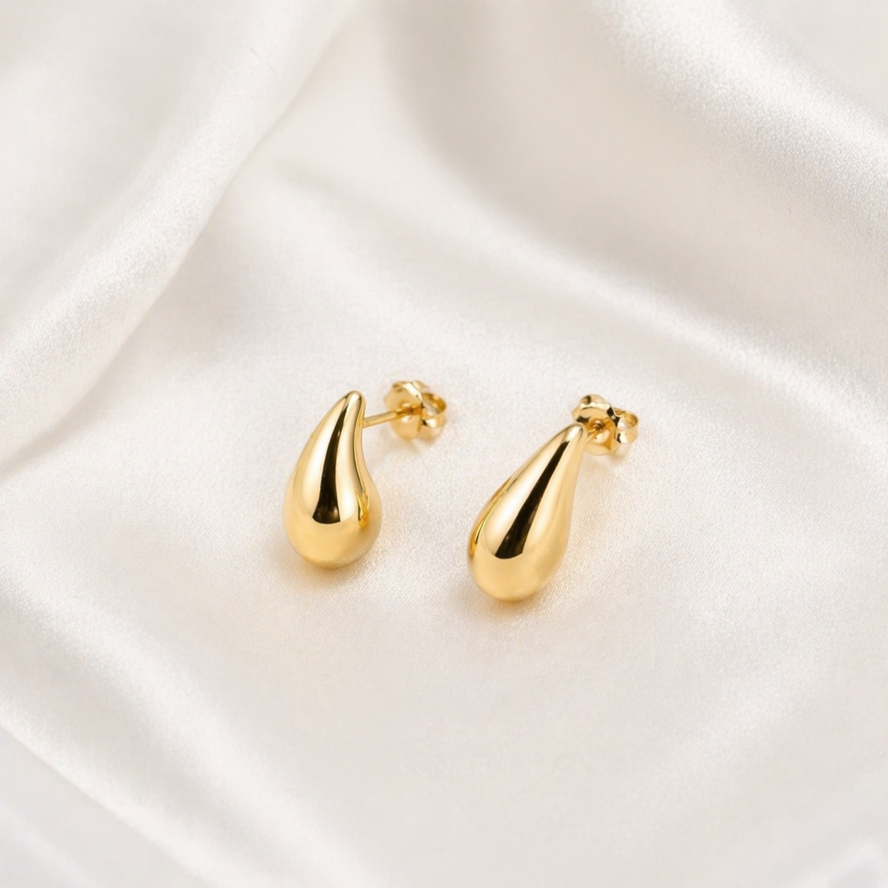 Conjunto "Gold" — Colar e Brinco Banhados a Ouro 18k