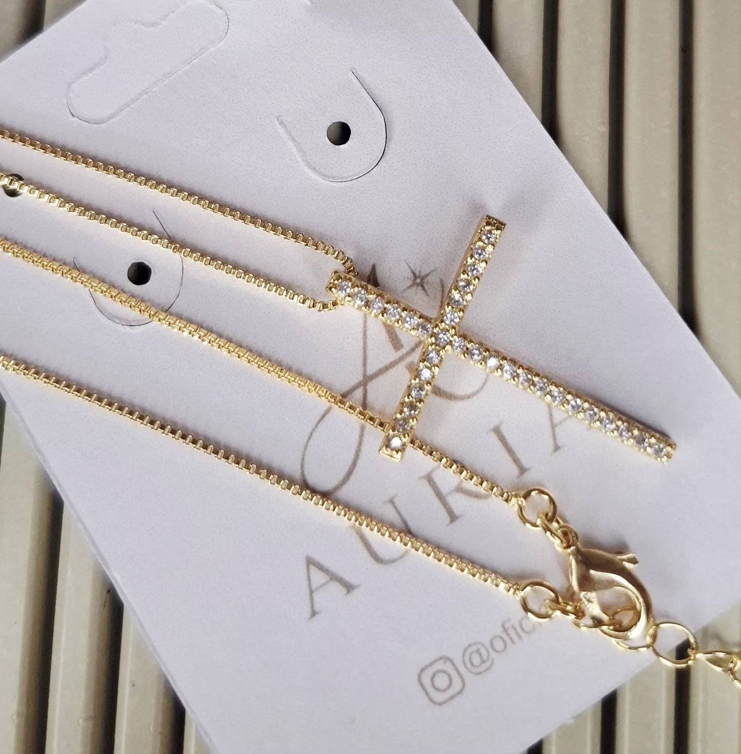 Colar "Sacre"- Banhado a Ouro 18k