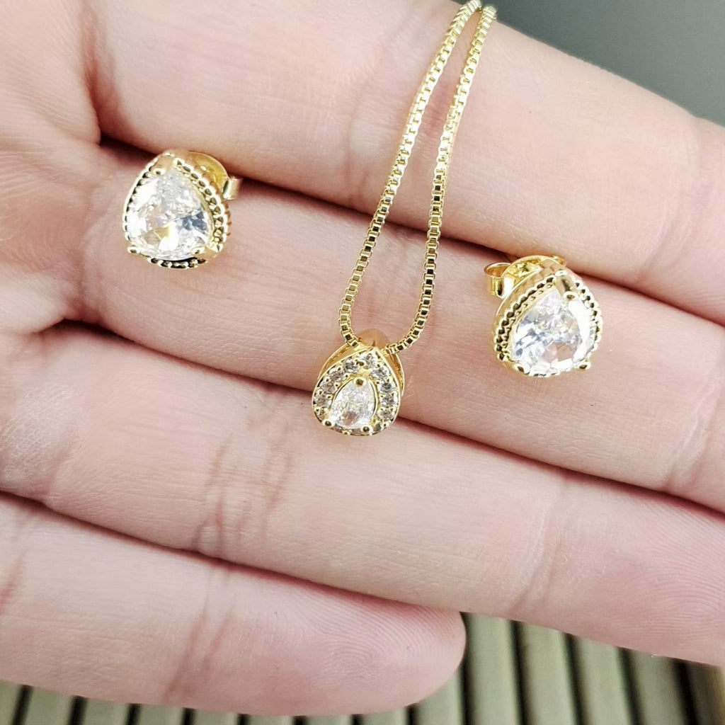 Conjunto "Crystal- Prateado" - Banhados a Ouro 18k