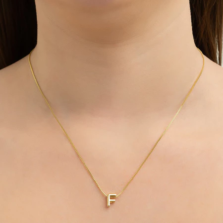 Colar Letra Inicial " Self me"- Banhado a Ouro 18k