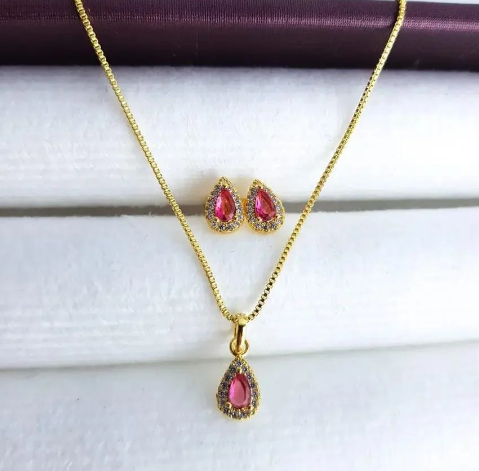 Conjuntos em Gota Cravejada "Crystal"- Banhados a Ouro 18k