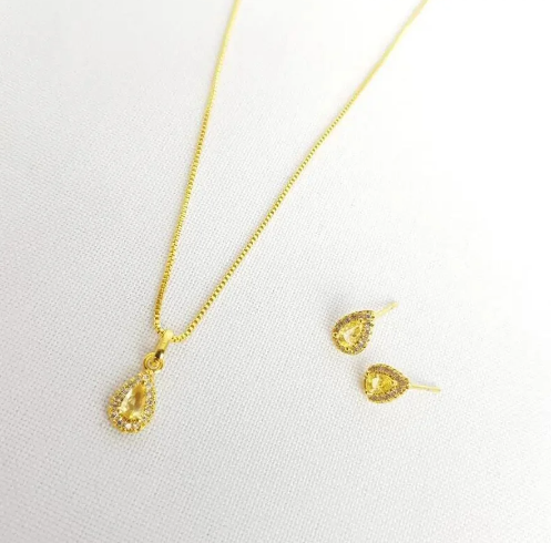 Conjuntos em Gota Cravejada "Crystal"- Banhados a Ouro 18k
