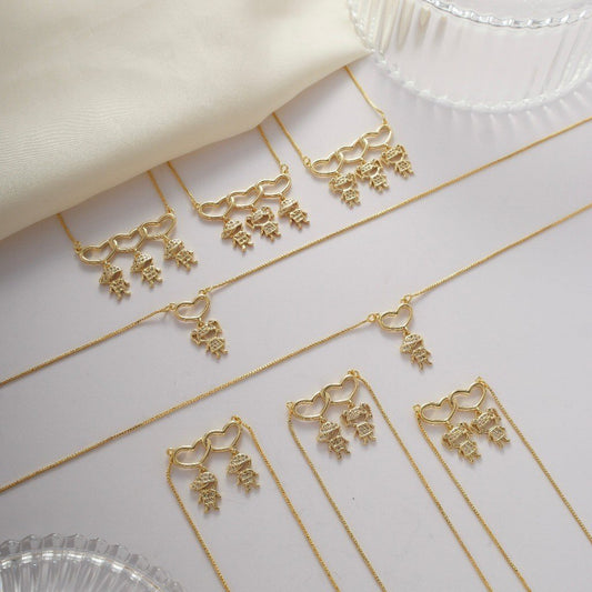 Colar "Maternal Love- Banhado a Ouro 18k