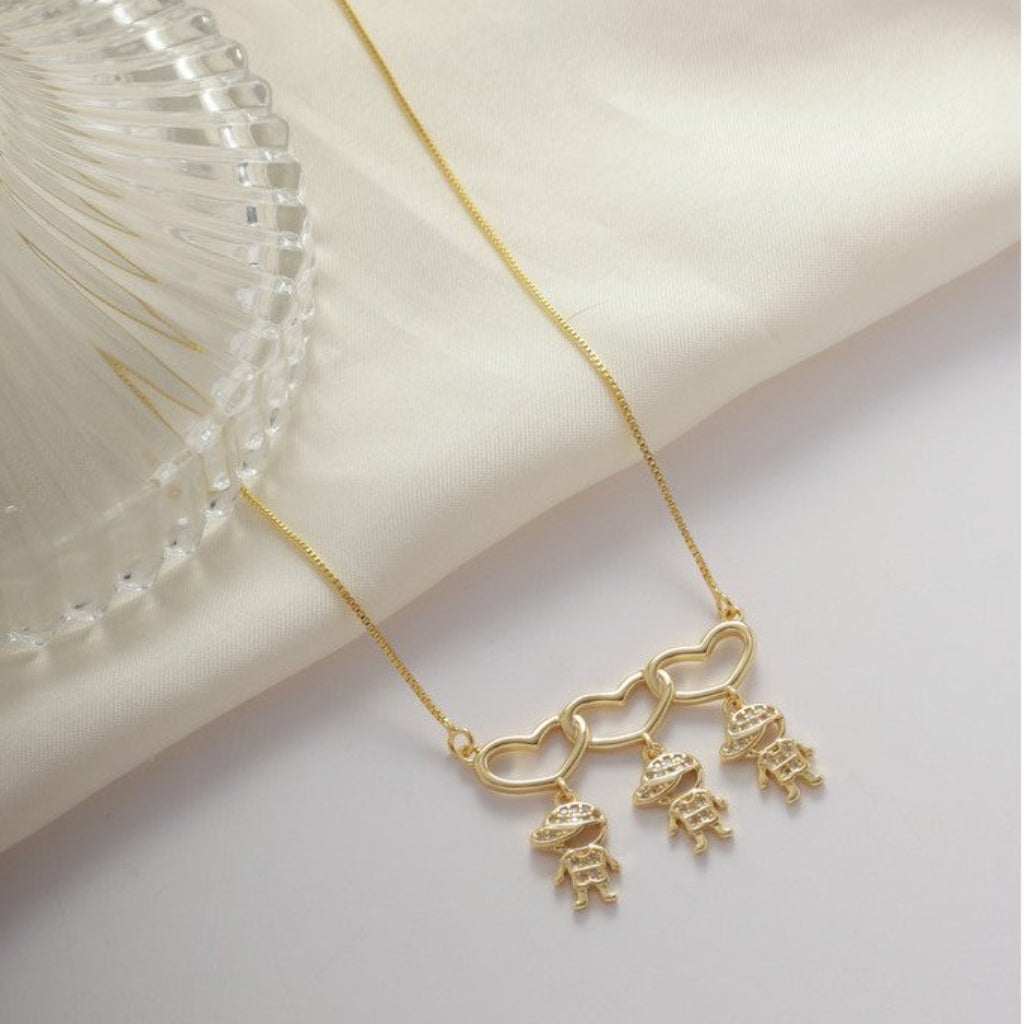 Colar "Maternal Love- Banhado a Ouro 18k
