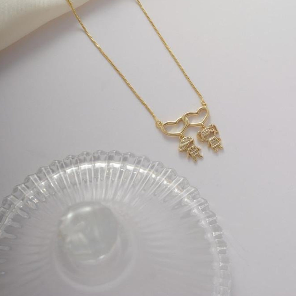 Colar "Maternal Love- Banhado a Ouro 18k