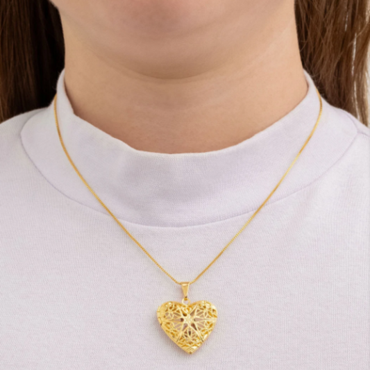 Relicário "Lovely Classic"- Banhado a Ouro 18k